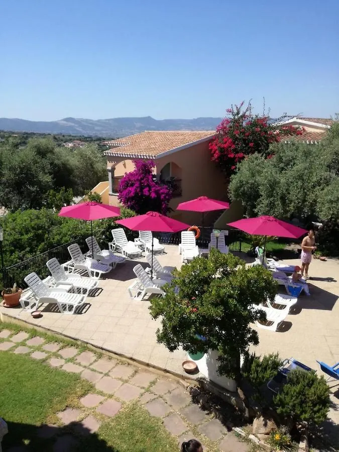 The Fantastic Residenza Badus Two Bedroom Sleeps Six Child Num0824 Badesi Apartamento