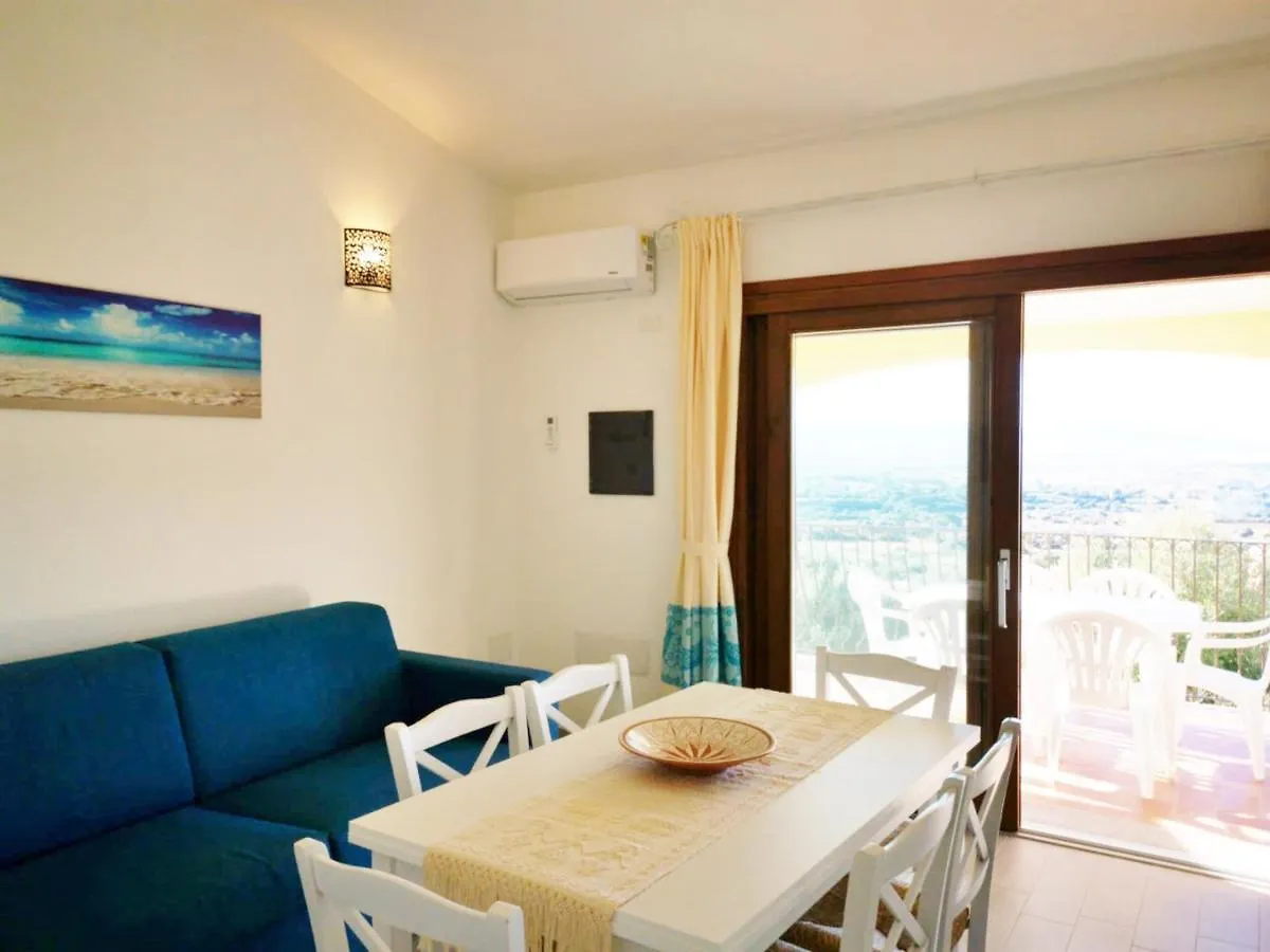 Apartamento The Fantastic Residenza Badus Two Bedroom Sleeps Six Child Num0824 Badesi